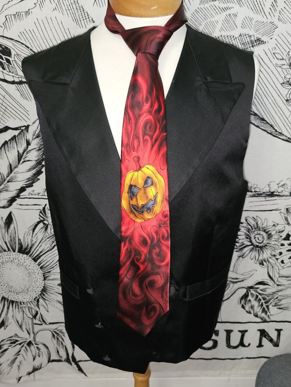 VTG J. Garcia Halloween Pumpkin Neck Tie Butterfly Trap Fifty-Four, 100% Silk